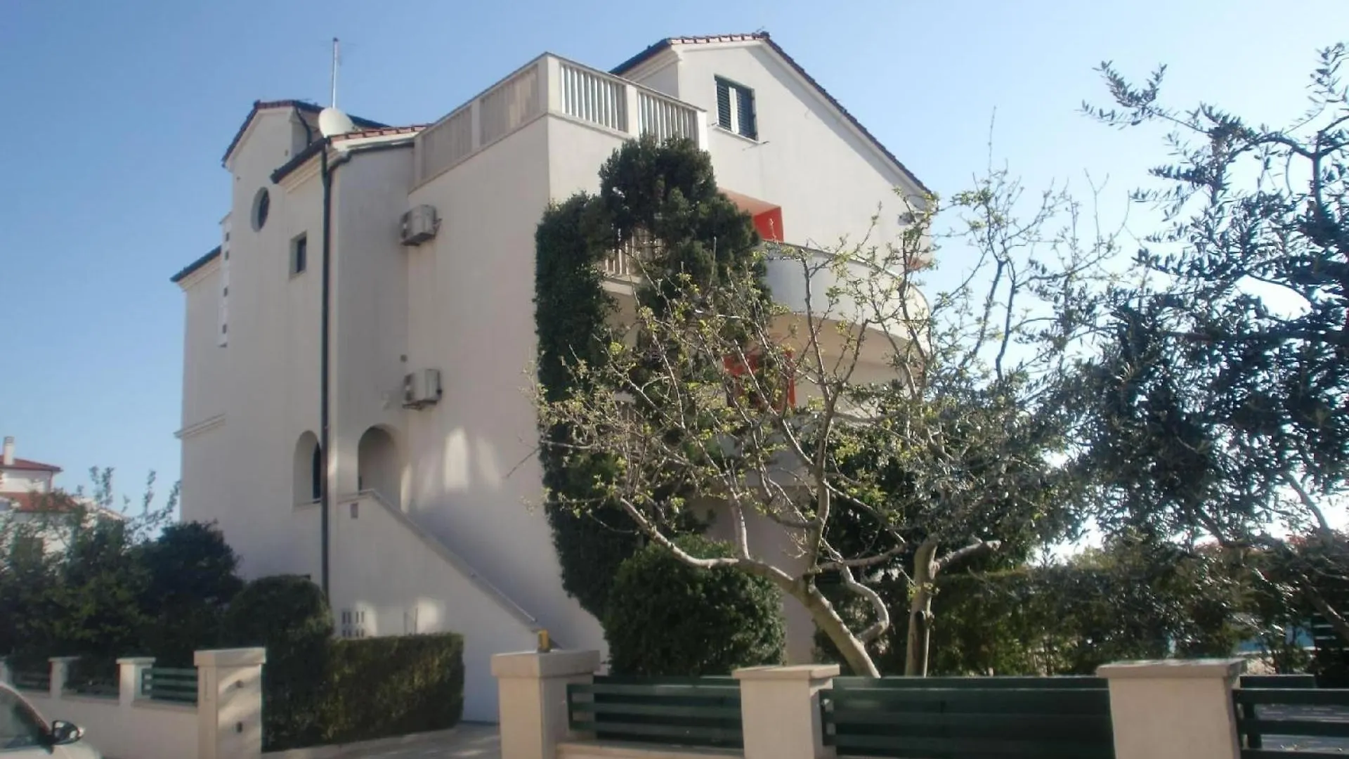 Modernes Ferienappartement Mit Drei Balkonen Mit Meerblick, In Der Naehe Des Strandes Und Des Zentrums, Mit Einem Gemeinschaftlichen Partyraum Liznjan 0*,  Croatia
